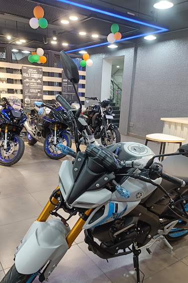 Customer Delivery & Showroom Photo #14