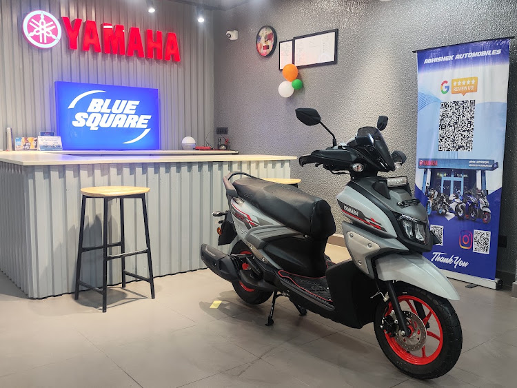 Customer Delivery & Showroom Photo #43