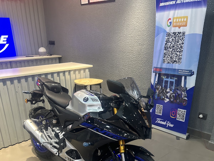 Customer Delivery & Showroom Photo #44