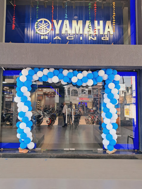 Customer Delivery & Showroom Photo #47
